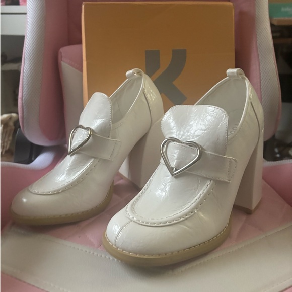 Koi Footwear Heeled Delights white platform loafers - sabrina carpenter coquette - Picture 4 of 9